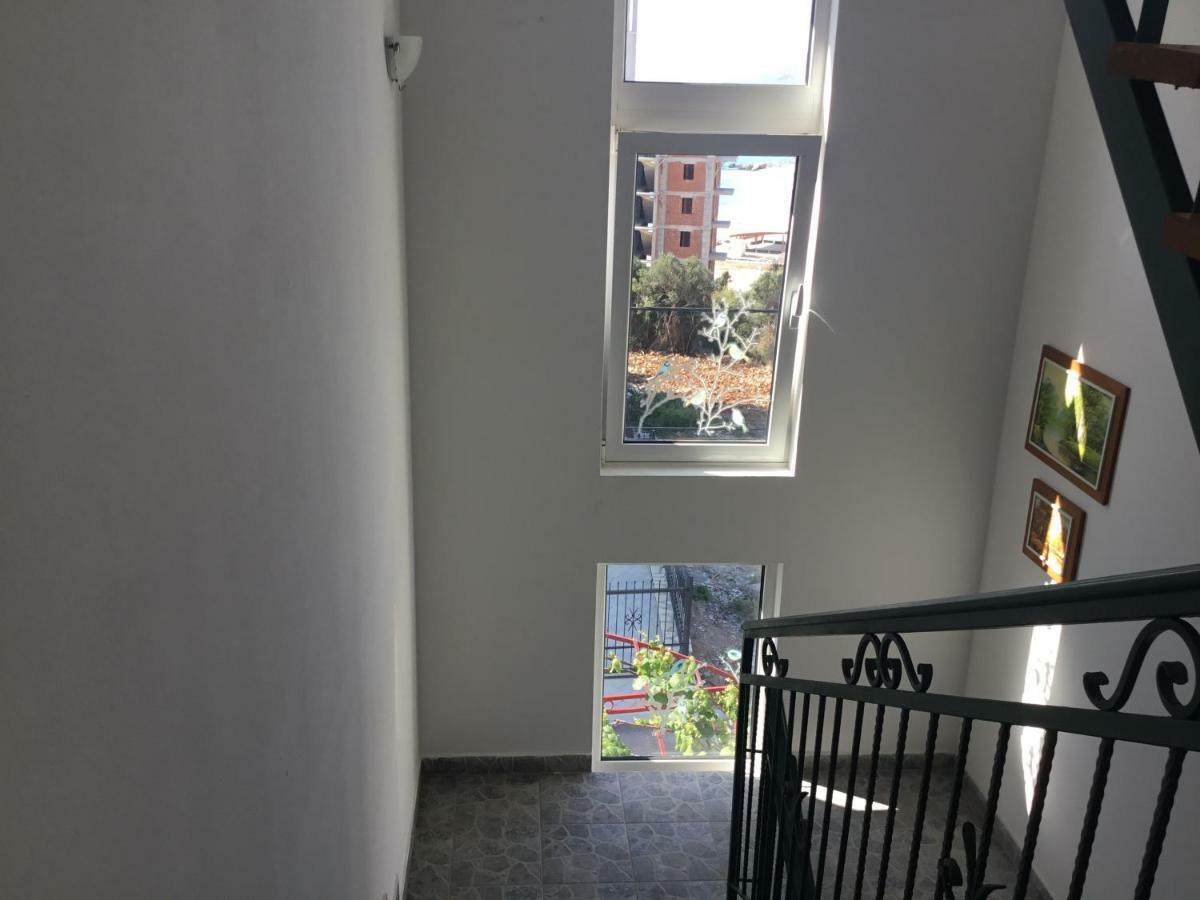Dk Apartmani Dobra Voda Extérieur photo