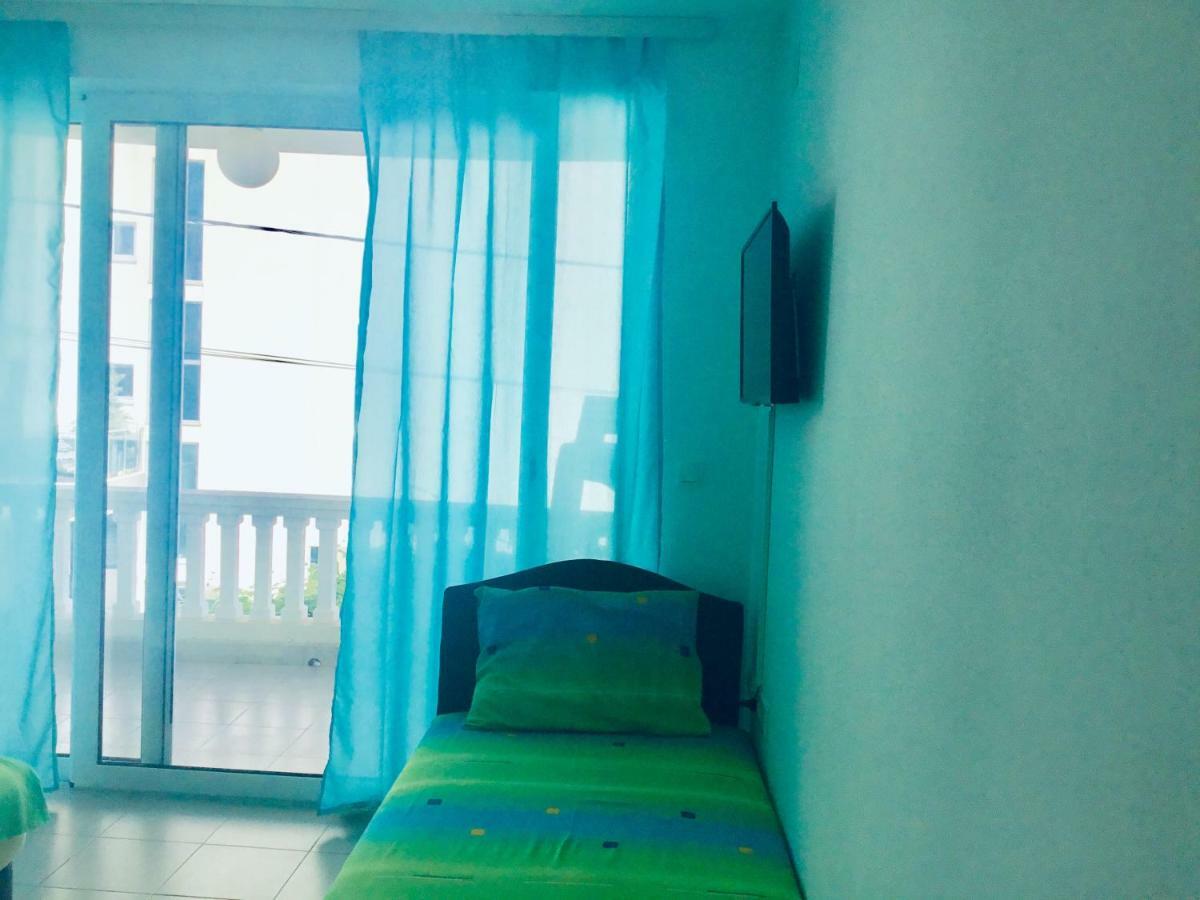 Dk Apartmani Dobra Voda Extérieur photo